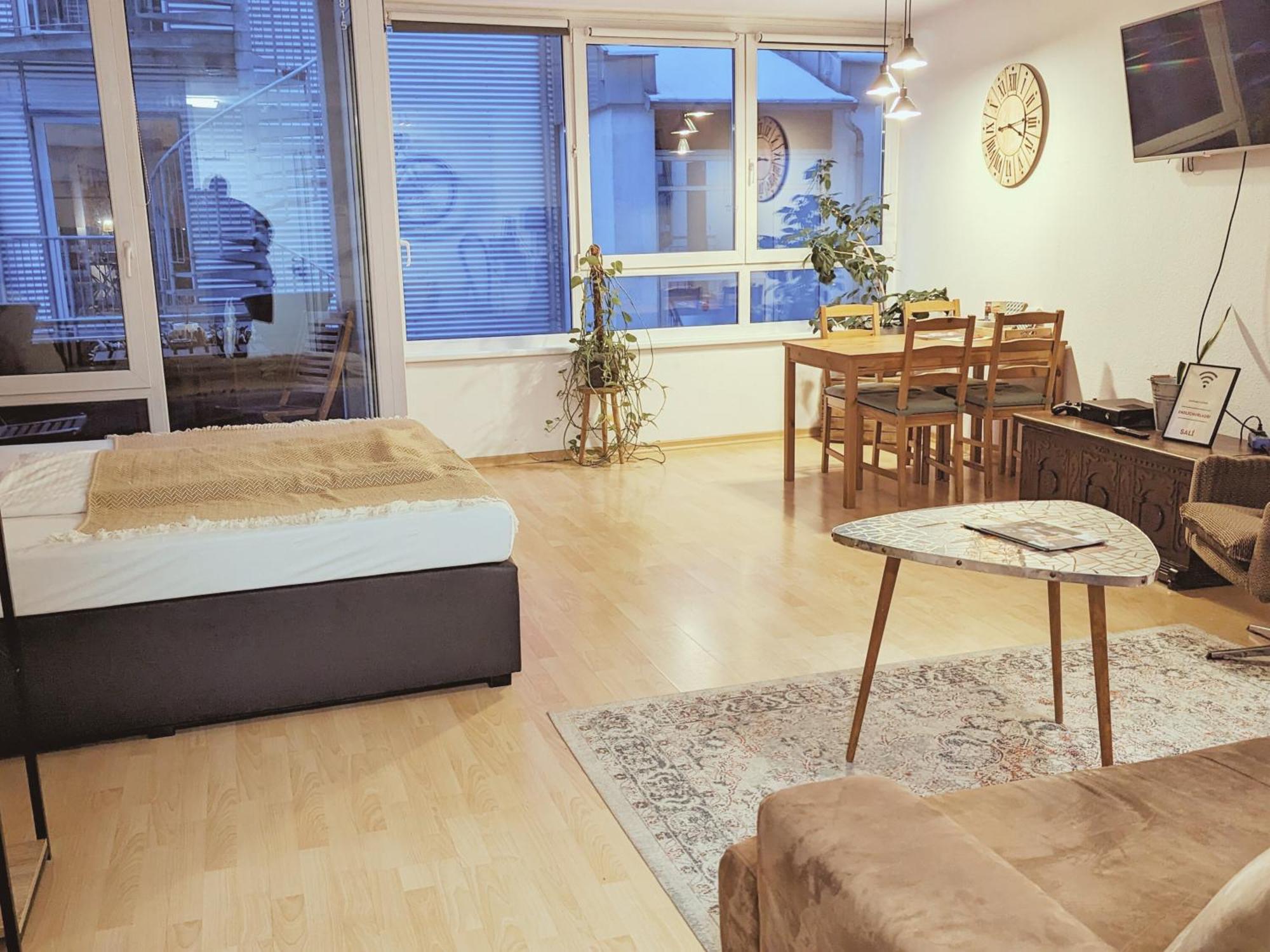 Zentrale - Ferienwohnung Am Thomaskirchhof 莱比锡 外观 照片